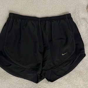 LIQUIDATION SALE NIKE Women’s Dri Fit Black Shorts | Size Large